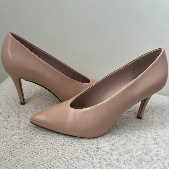 👠🤍Effortless Elegance: Chinese Laundry Nude Pumps - Size 7.5M - Picture 1 of 8